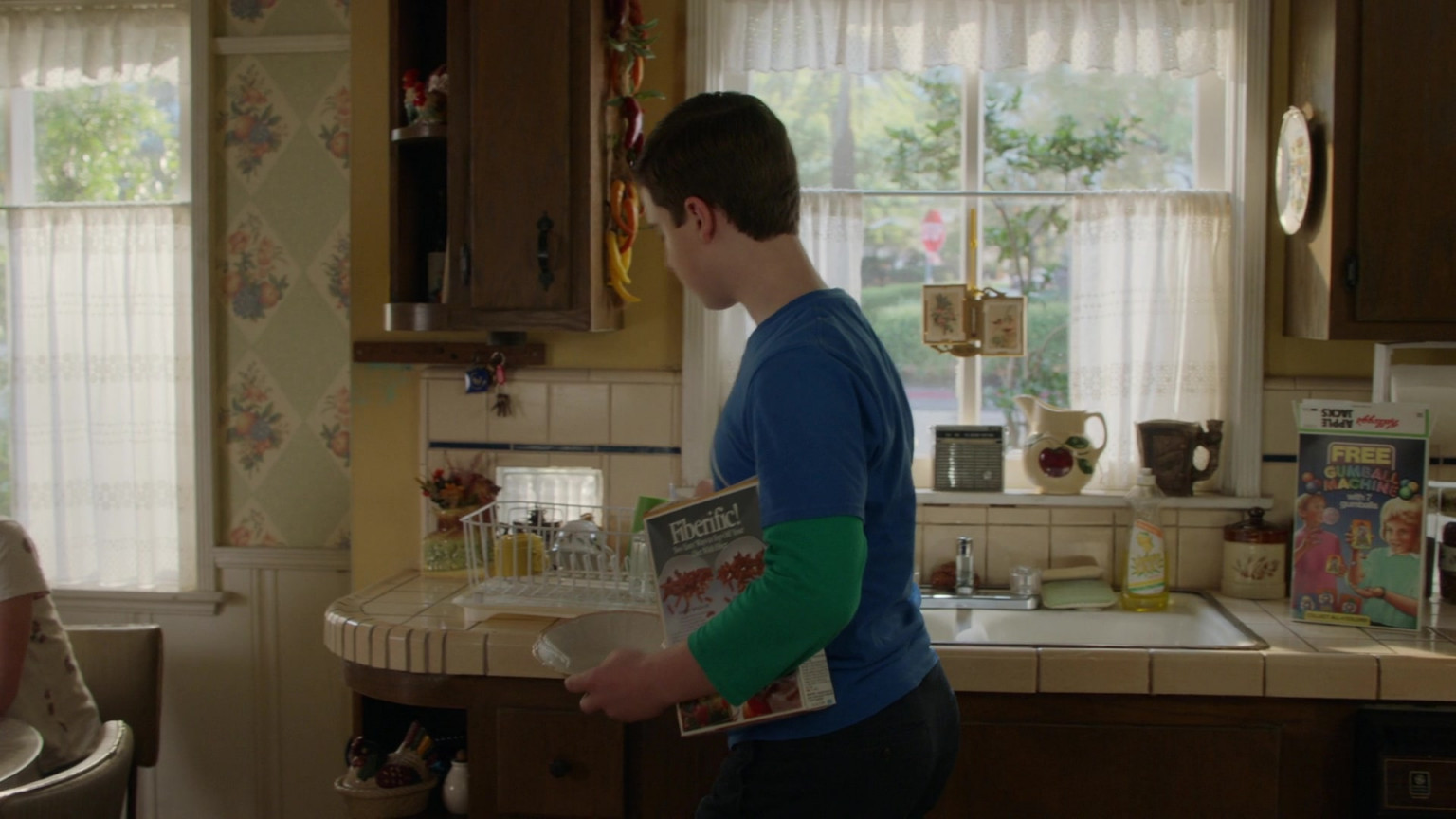 Kellogg’s Apple Jacks Cereal displayed on a scene from in Young Sheldon