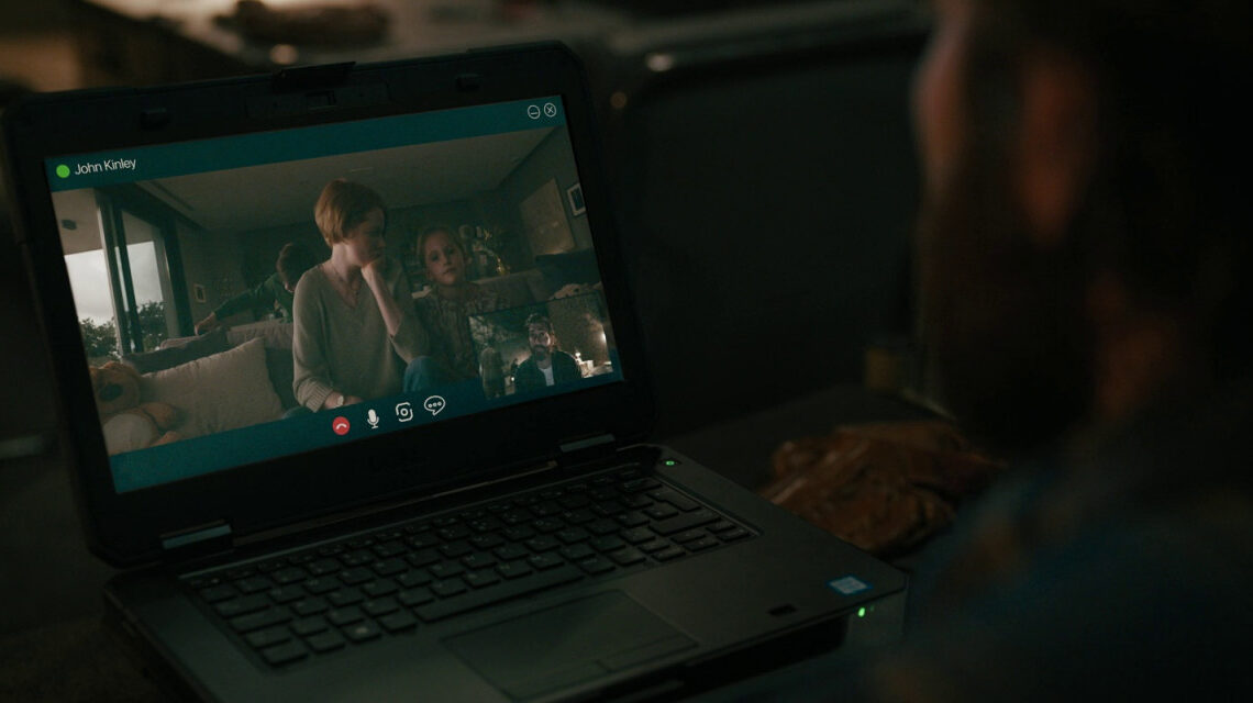 Character using a Dell laptop in The Covenant