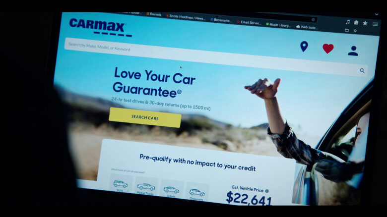 A character on CarMax's website on a scene from Walker