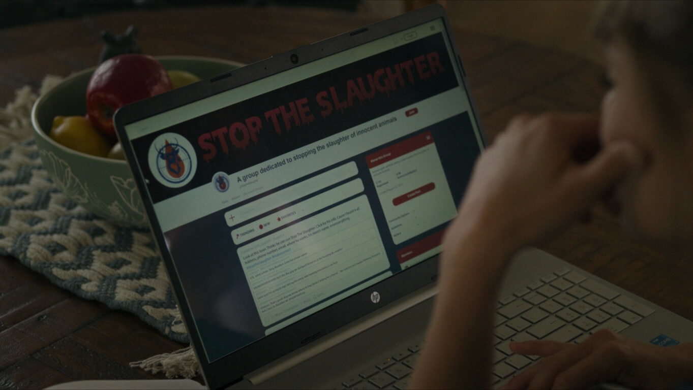 Marybeth Pickett uses an HP laptop in Joe Pickett Season 2
